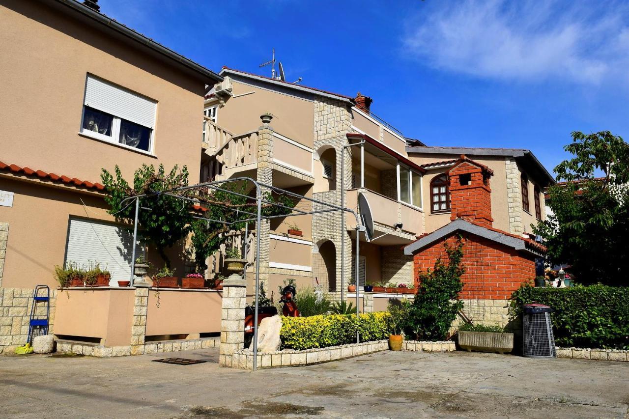 Zoro Apartments Palit Εξωτερικό φωτογραφία