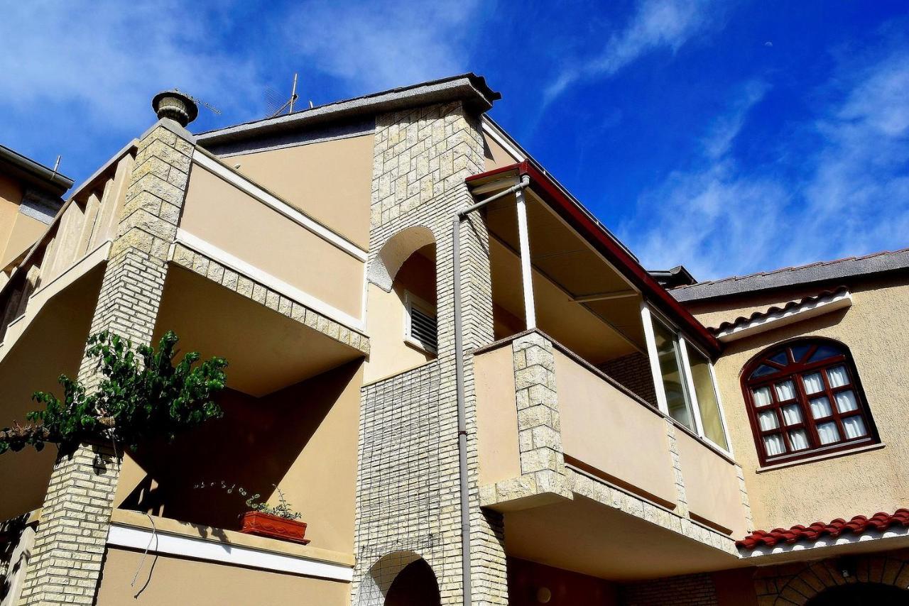 Zoro Apartments Palit Εξωτερικό φωτογραφία