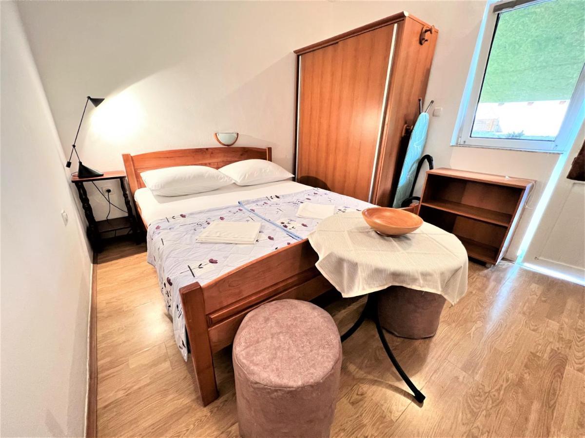 Zoro Apartments Palit Δωμάτιο φωτογραφία